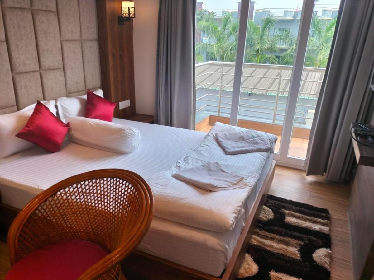 Blue Waves Hotel Tajpur Экстерьер фото