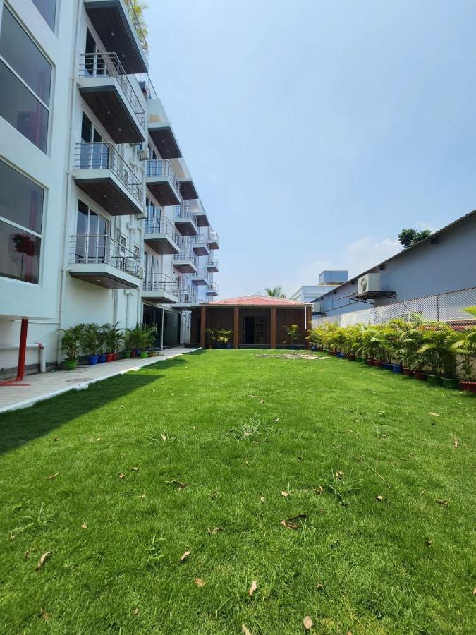 Blue Waves Hotel Tajpur Экстерьер фото
