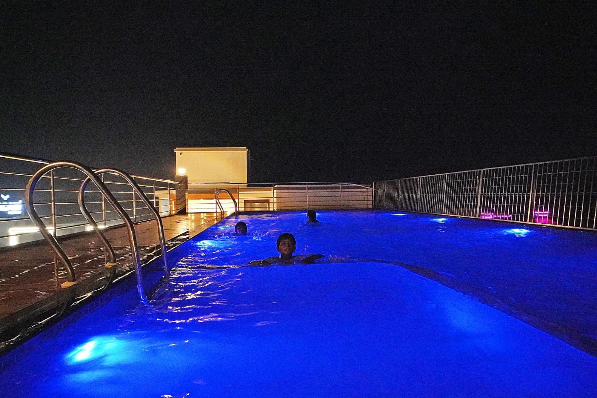 Blue Waves Hotel Tajpur Экстерьер фото